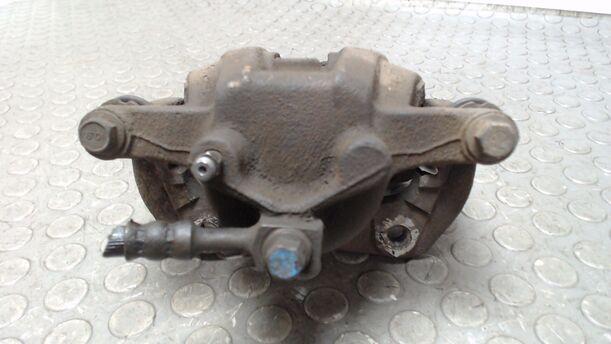 Foto: BREMSSATTEL VORN LINKS eines Opel Tigra Twin Top 1.4 GLXi