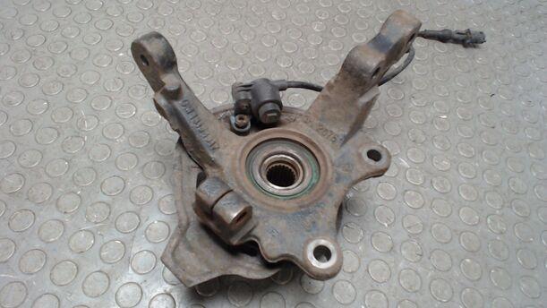 Foto: ACHSSCHENKEL VORN LINKS ( 4 LOCH ) eines Opel Tigra Twin Top 1.4 GLXi