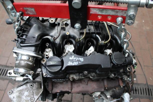 Foto: MOTOR DV6B eines Citroen Berlingo 1.6 HDI GLXi