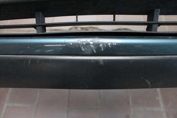 Foto: STOSSFÄNGER / STOßSTANGE VORN eines Ford Focus TDCi GLXi