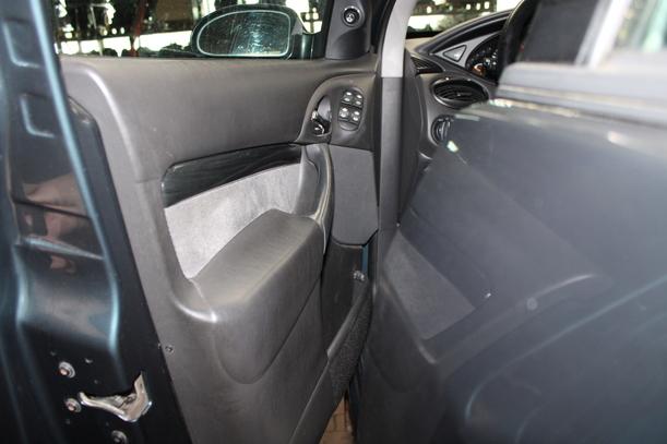 Foto: TÜR VORN LINKS eines Ford Focus TDCi GLXi