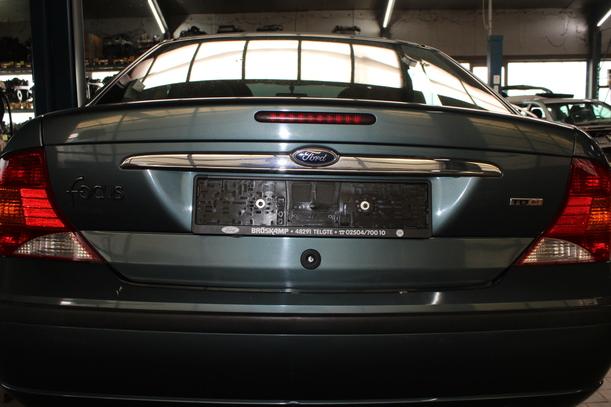 Foto: HECKDECKEL / HECKKLAPPE ( STUFENHECK ) eines Ford Focus TDCi GLXi