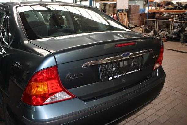 Foto: HECKDECKEL / HECKKLAPPE ( STUFENHECK ) eines Ford Focus TDCi GLXi