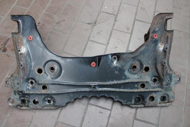 Foto: VORDERACHSTRÄGER / ACHSE VORN eines Ford Focus TDCi GLXi