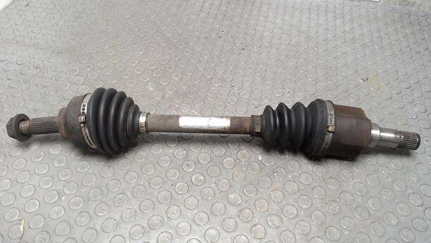 Foto: ANTRIEBSWELLE LINKS eines Ford Focus TDCi GLXi