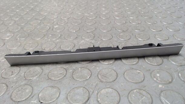 Foto: ABDECKUNG / ZIERBLENDE eines VW Passat Variant 2.0 TDI CL