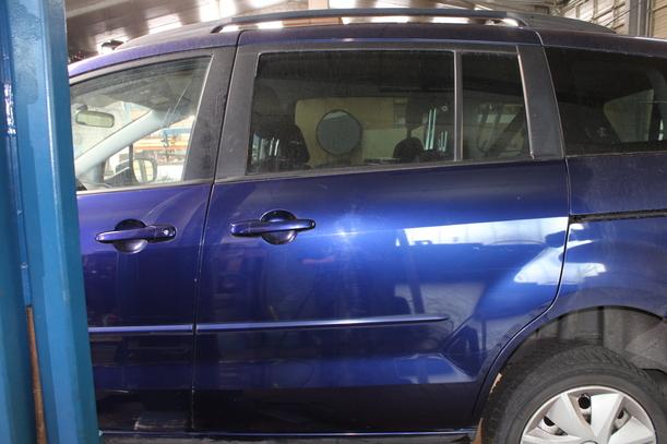 Foto: SCHIEBETÜR LINKS eines Mazda 5 1.8 Fun