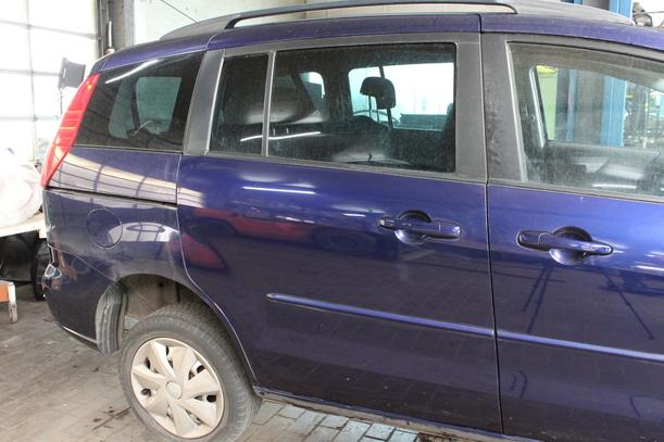 Foto: SCHIEBETÜR RECHTS eines Mazda 5 1.8 Fun