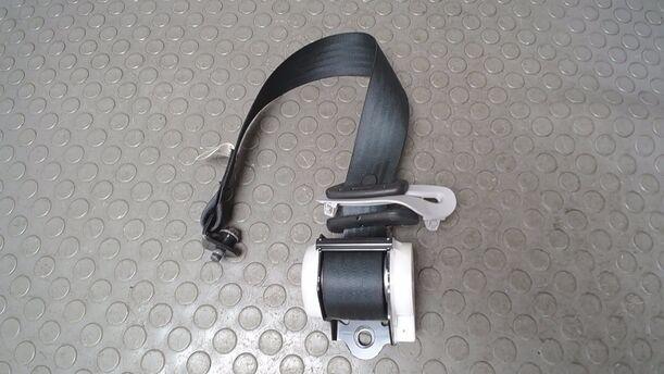 Foto: SICHERHEITSGURT 3. REIHE LINKS eines Mazda 5 1.8 Fun