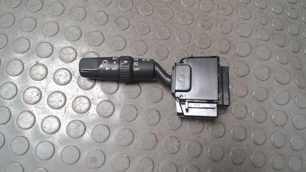 Foto: BLINKSCHALTER/ KOMBISCHALTER ( FÜR NEBELSCHEINWERFER ) eines Mazda 5 1.8 Fun