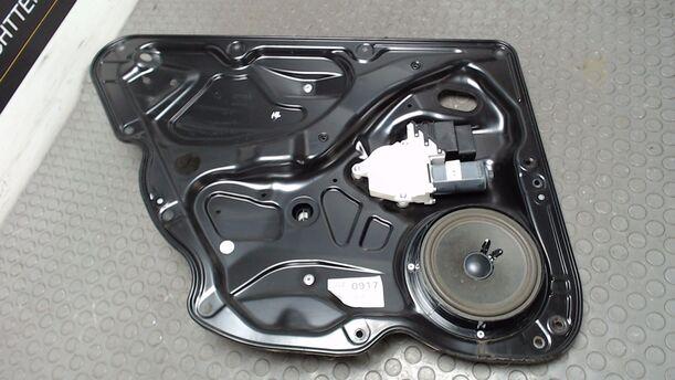 Foto: FENSTERHEBER HINTEN LINKS eines VW Passat Variant 2.0 TDI Fun