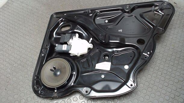 Foto: FENSTERHEBER HINTEN RECHTS eines VW Passat Variant 2.0 TDI Fun
