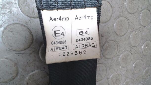 Foto: SICHERHEITSGURT VORN LINKS eines Mazda 5 1.8 Fun