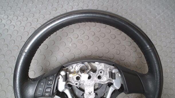 Foto: LEDERLENKRAD ( OHNE AIRBAG ) eines Mazda 5 1.8 Attraction