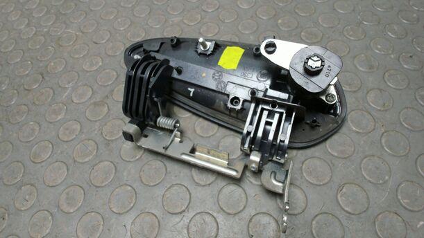 Foto: TÜRAUSSENGRIFF VORN LINKS eines Fiat Punto Evo 1.2 8V Attraction