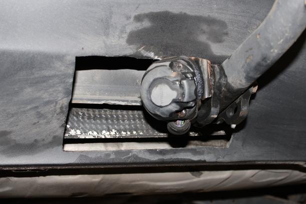 Foto: STOSSFÄNGER/ STOßSTANGE HINTEN ( LACKIERUNGSBEDÜRFTIG ) eines VW Golf 1.9 TDI Attraction
