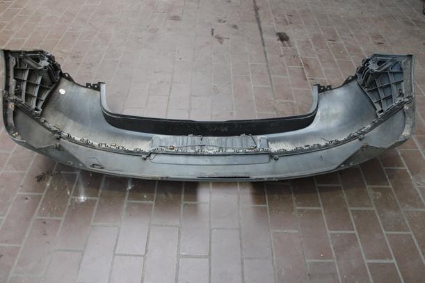 Foto: STOSSFÄNGER/ STOßSTANGE HINTEN ( LACKIERUNGSBEDÜRFTIG ) eines VW Golf 1.9 TDI Attraction
