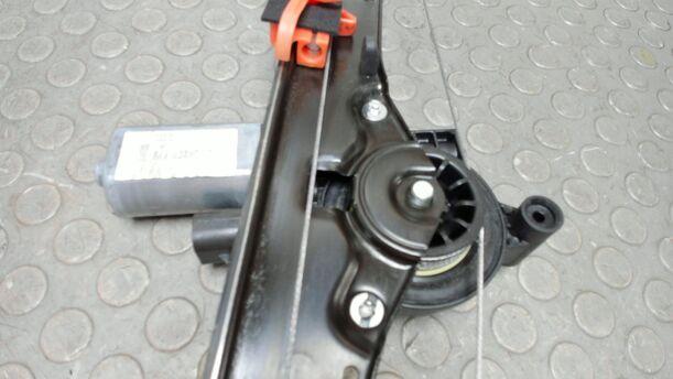 Foto: FENSTERHEBER VORN LINKS ELEKTRISCH ( 2/3 TÜRER ) eines Fiat Punto Evo 1.2 8V Attraction