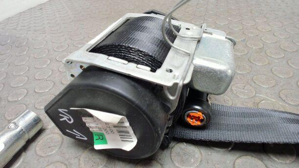 Foto: SICHERHEITSGURT VORN RECHTS ( 2/3 TÜRER ) eines Fiat Punto Evo 1.2 8V Attraction