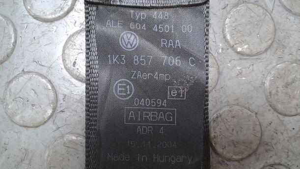 Foto: SICHERHEITSGURT VORN RECHTS eines VW Golf 1.9 TDI Attraction
