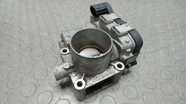 Foto: DROSSELKLAPPENSTUTZEN eines Fiat Punto Evo 1.2 8V Attraction