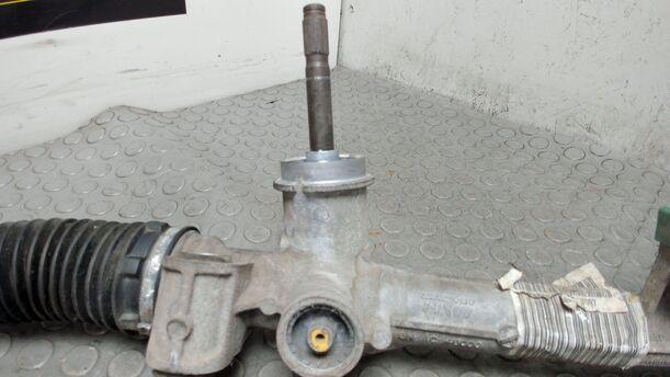 Foto: LENKUNG eines Fiat Punto Evo 1.2 8V Attraction