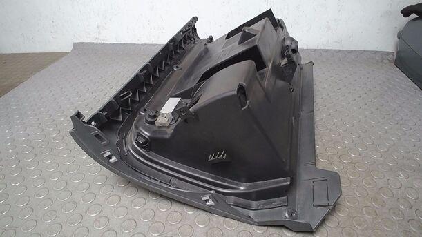 Foto: HANDSCHUHFACH eines VW Golf 1.9 TDI Attraction