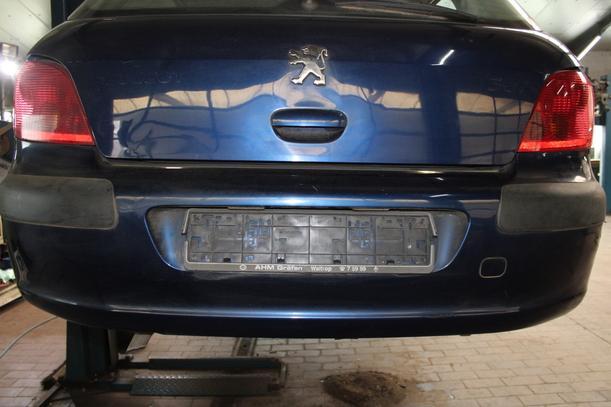 Foto: STOSSFÄNGER HINTEN eines Peugeot 307 110 Attraction
