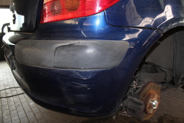Foto: STOSSFÄNGER HINTEN eines Peugeot 307 110 Attraction