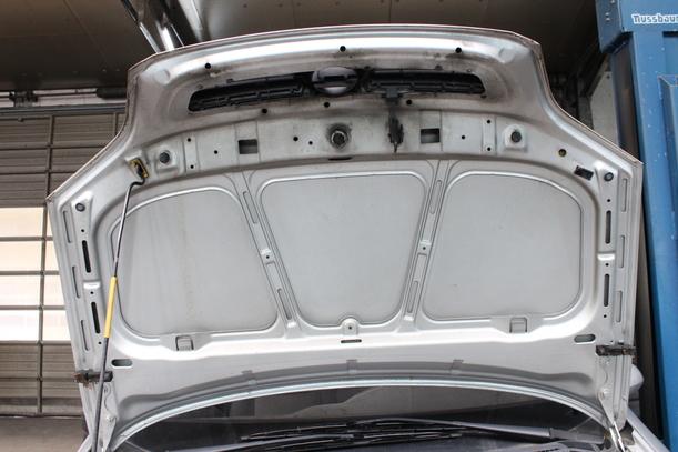Foto: MOTORHAUBE (OHNE GRILL) eines Opel Zafira 1.6 Attraction