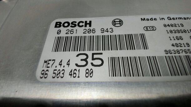 Foto: STEUERGERÄT EINSPRITZUNG / MOTORSTEUERGERÄT eines Peugeot 307 110 Attraction