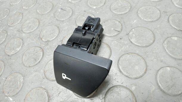Foto: SCHALTER ZENTRALVERRIEGELUNG eines Peugeot 307 110 Attraction
