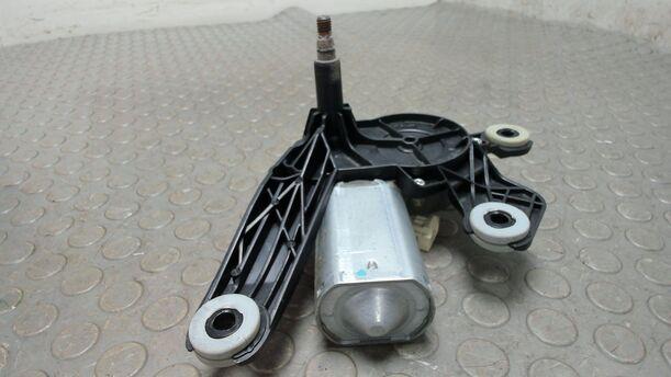 Foto: SCHEIBENWISCHERMOTOR HINTEN eines Peugeot 307 110 Attraction