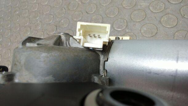 Foto: SCHEIBENWISCHERMOTOR HINTEN eines Peugeot 307 110 Attraction