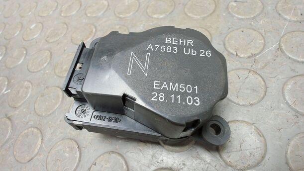 Foto: STELLMOTOR HEIZUNG eines Peugeot 307 110 Attraction