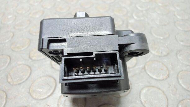 Foto: STELLMOTOR HEIZUNG eines Peugeot 307 110 Attraction