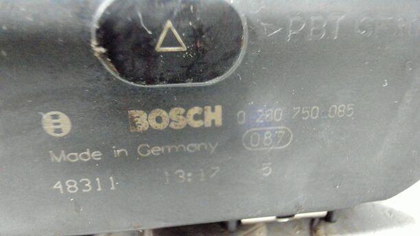 Foto: DROSSELKLAPPENSTUTZEN BOSCH eines Peugeot 307 110 Attraction