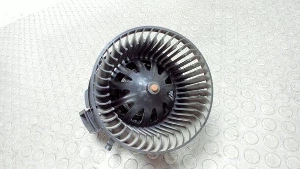 Foto: HEIZUNGSGEBLÄSE eines Peugeot 307 110 Attraction
