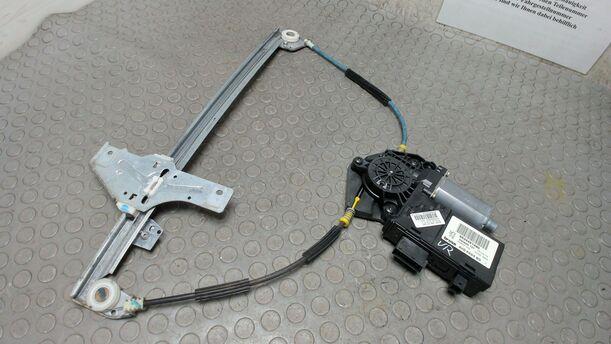 Foto: FENSTERHEBER ELEKTRISCH VORN RECHTS eines Peugeot 307 110 Attraction