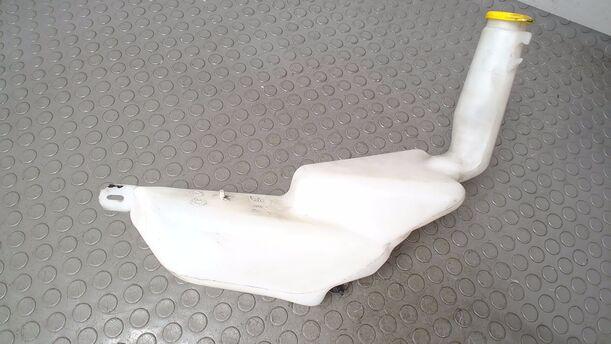 Foto: SCHEIBENWASCHBEHÄLTER eines Opel Zafira 1.6 Attraction