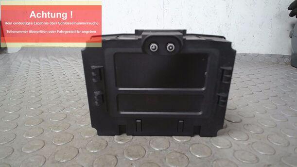Foto: INFORMATIONSDISPLAY/ BILDSCHIRM eines Opel Zafira 1.6 Attraction