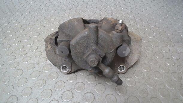 Foto: BREMSSATTEL VORN RECHTS ( 57 / 25 ) eines Opel Zafira 1.6 Attraction