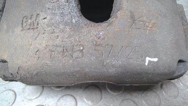 Foto: BREMSSATTEL VORN LINKS ( 57 / 25 ) eines Opel Zafira 1.6 Attraction