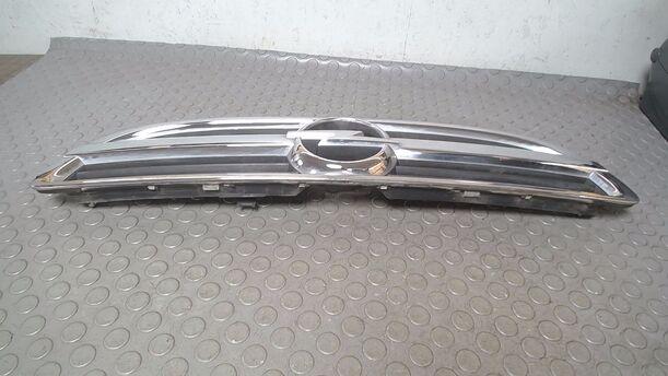 Foto: KÜHLERGRILL eines Opel Zafira 1.6 Attraction