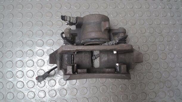 Foto: BREMSSATTEL VORN RECHTS ( TRW ) eines Mercedes-Benz A 170 Attraction