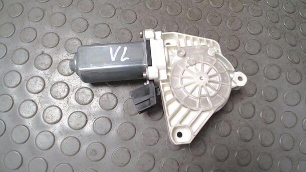 Foto: FENSTERHEBERMOTOR VORN LINKS eines Mercedes-Benz A 170 Attraction