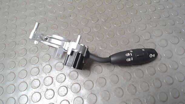 Foto: BLINKSCHALTER/ KOMBISCHALTER ( VALEO ) eines Mercedes-Benz A 170 Attraction