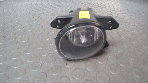 Foto: NEBELSCHEINWERFER RECHTS eines Mercedes-Benz A 170 Attraction