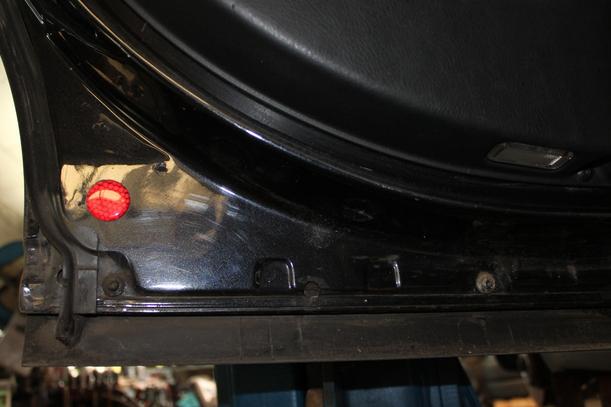 Foto: TÜR HINTEN LINKS ( VARIANT ) eines VW Passat Variant 2.3 V5 Attraction