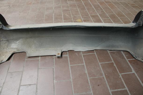 Foto: STOSSFÄNGER/ STOßSTANGE HINTEN ( VARIANT ) eines VW Passat Variant 2.3 V5 Attraction